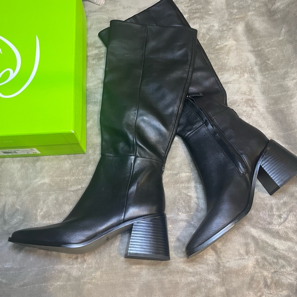 Sam Edelman Black Ankle Boots with Chunky Block Heel and Smooth Finish size 8 - Picture 3 of 10